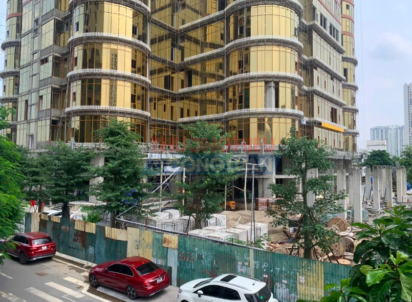 Công trường dự án QMS Top Tower im lìm. Công trường dự án QMS Top Tower im lìm.