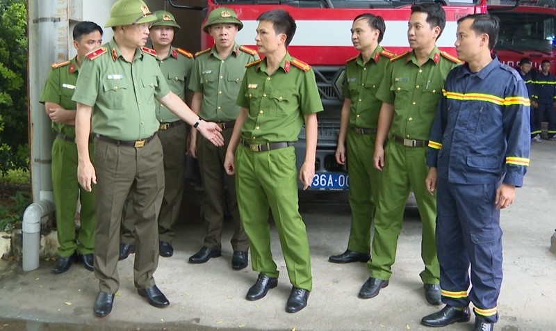 Giám đốc Công an tỉnh kiểm tra công tác thường trực sẵn sàng chiến đấu tại các đơn vị