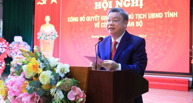 PGS.TS. Bùi Văn Dũng, Bí thư Đảng uỷ, Hiệu trưởng Trường ĐH Hồng Đức phát biểu tại hội nghị.