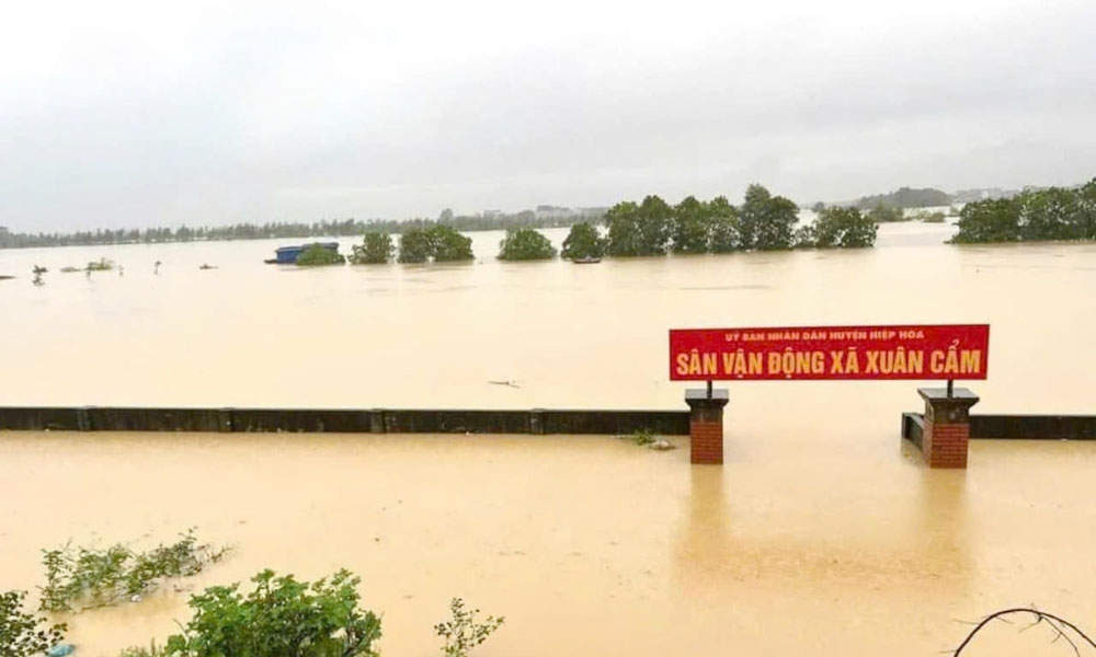 Nước trên sông Cầu dâng cao gây ngập úng tại xã Xuân Cẩm (Hiệp Hòa).