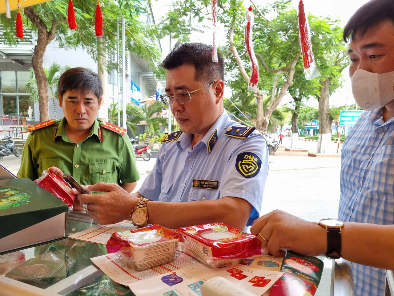 Lực lượng chức năng kiểm tra tại cơ sở