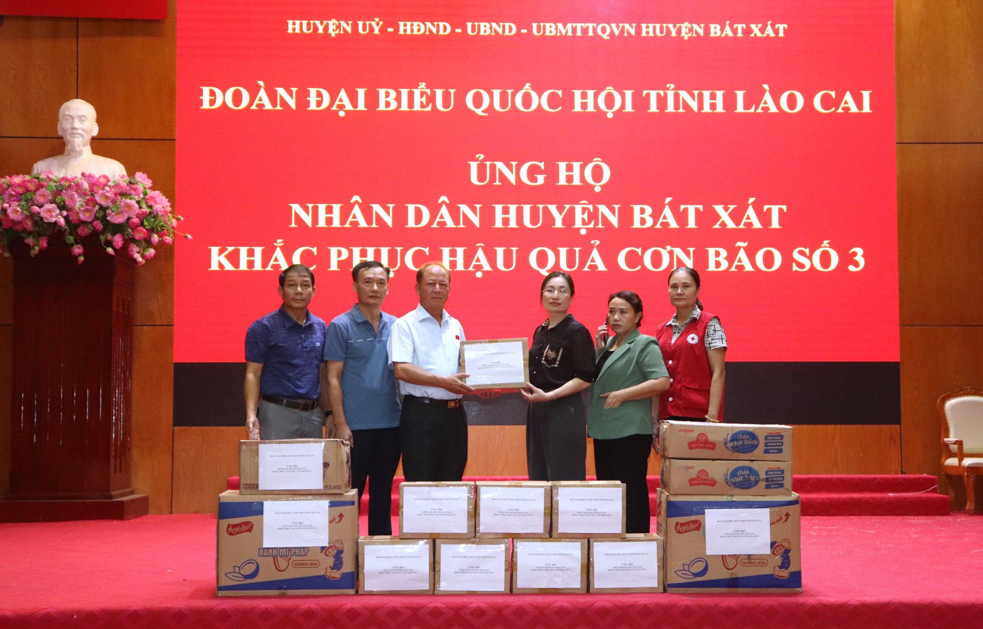 Lào Cai: Nhiều cơ quan, đơn vị, tổ chức tiếp tục hướng về đồng bào bị thiên tai