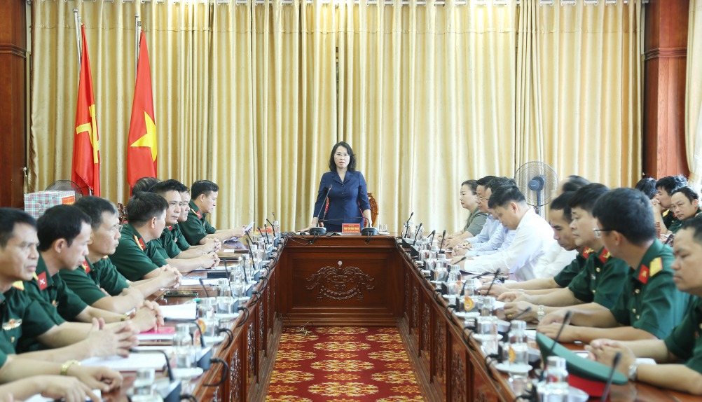 Phó Bí thư Thường trực Tỉnh ủy Quảng Ninh thăm, động viên lực lượng vũ trang khắc phục hậu quả bão