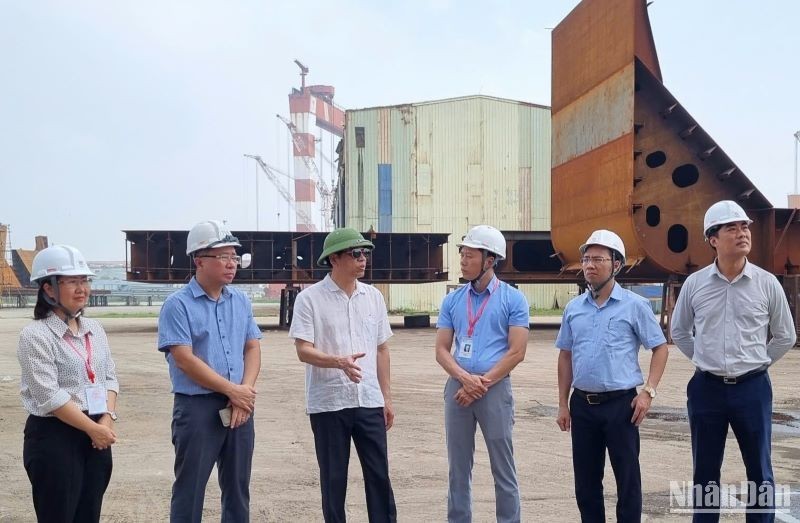 Các nhà máy đóng tàu ở Quảng Ninh, Hải Phòng nhanh chóng khắc phục hậu quả bão số 3