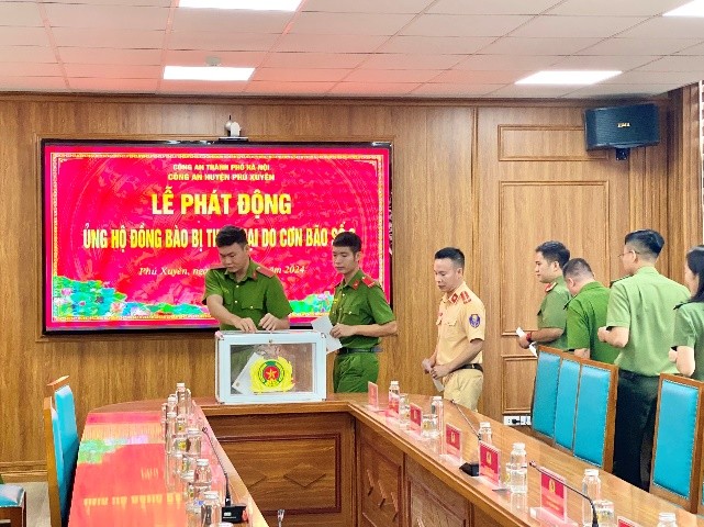 Hà Nội: Công an huyện Phú Xuyên hướng về đồng bào bị thiệt hại bởi bão lũ