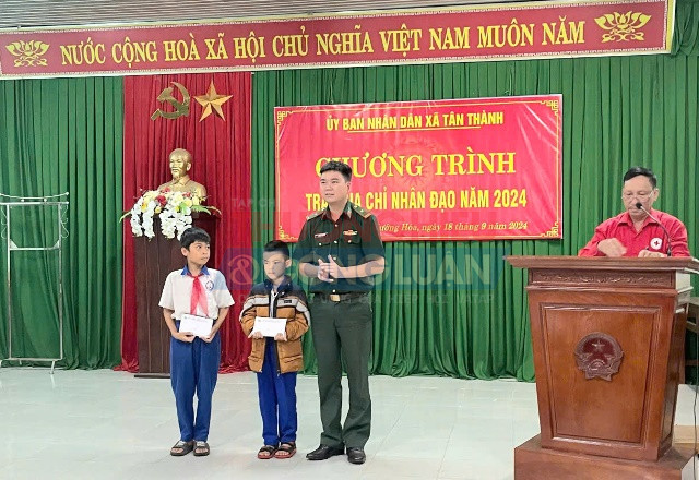 Việc làm thiết thực, ý nghĩa và đầy tính nhân văn này đã tiếp thêm niềm tin, nghị lực, giúp các em yên tâm bước vào năm học mới.