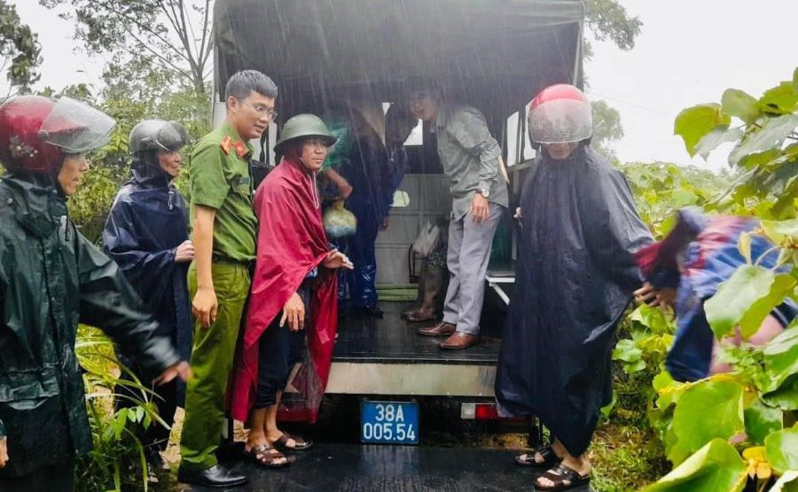 Hà Tĩnh: Chủ động sơ tán dân khỏi khu vực có nguy cơ sạt lở