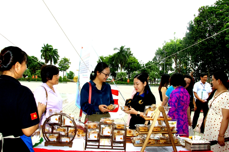 Hội thi “Trưng bày sản phẩm phụ nữ khởi nghiệp” tỉnh Vĩnh Long năm 2024