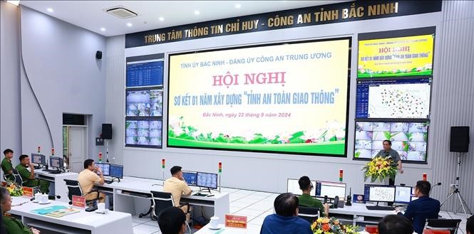 Thủ tướng dự Hội nghị sơ kết 1 năm xây dựng 'Tỉnh an toàn giao thông' tại Bắc Ninh