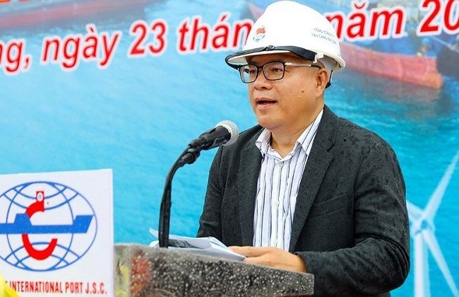 Ông Nguyễn Quang Thoại - Phó Giám đốc Trung tâm Logistics, Tổng Công ty Tân Cảng Sài Gòn phát biểu tại buổi lễ.