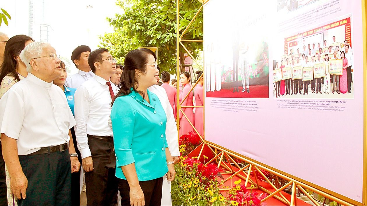 Triển lãm ảnh “Mặt trận Tổ quốc Việt Nam - Dấu ấn một nhiệm kỳ”