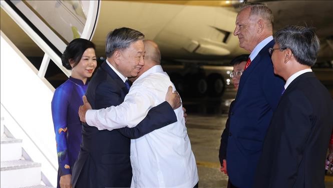 Tổng Bí thư, Chủ tịch nước Tô Lâm đến La Habana, bắt đầu chuyến thăm cấp Nhà nước tới Cuba