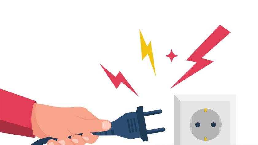 Nam sinh bị giật điện tử vong do sạc pin ô tô đồ chơi