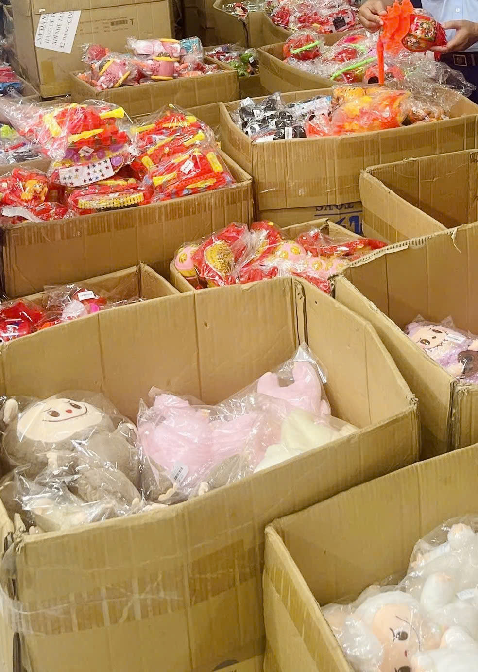 Cục QLTT Thành phố Đà Nẵng tịch thu nhiều sản phẩm vi phạm trong dịp Tết Trung thu năm 2024