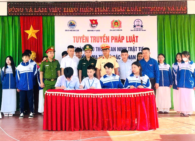 Quảng Trị: Tuyên truyền phòng, chống ma túy, an toàn giao thông và các tệ nạn xã hội cho các em học sinh