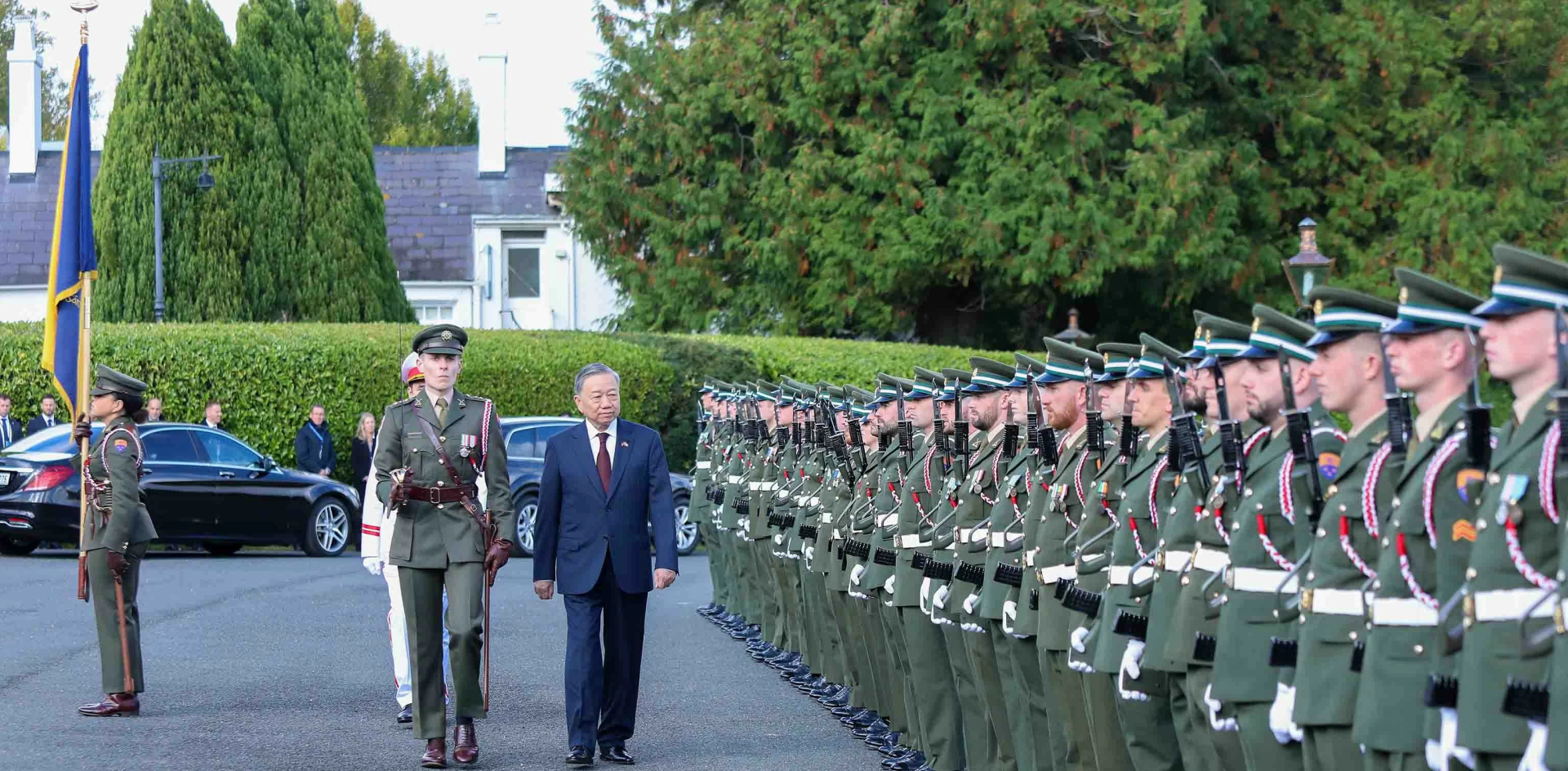 Tổng thống Ireland chủ trì Lễ đón chính thức và gặp riêng Tổng Bí thư, Chủ tịch nước Tô Lâm