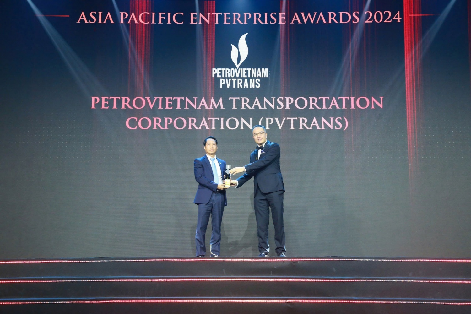 Thương hiệu PVTrans lần thứ tư liên tiếp giành chiến thắng kép tại APEA 2024