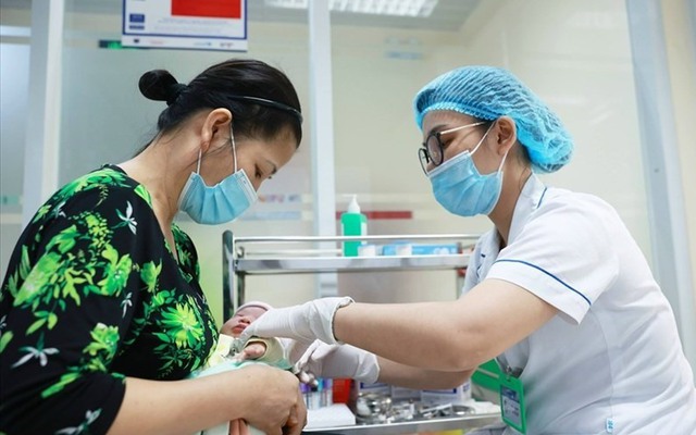 Bộ Y tế đề xuất tăng phụ cấp trực tại các cơ sở y tế công lập