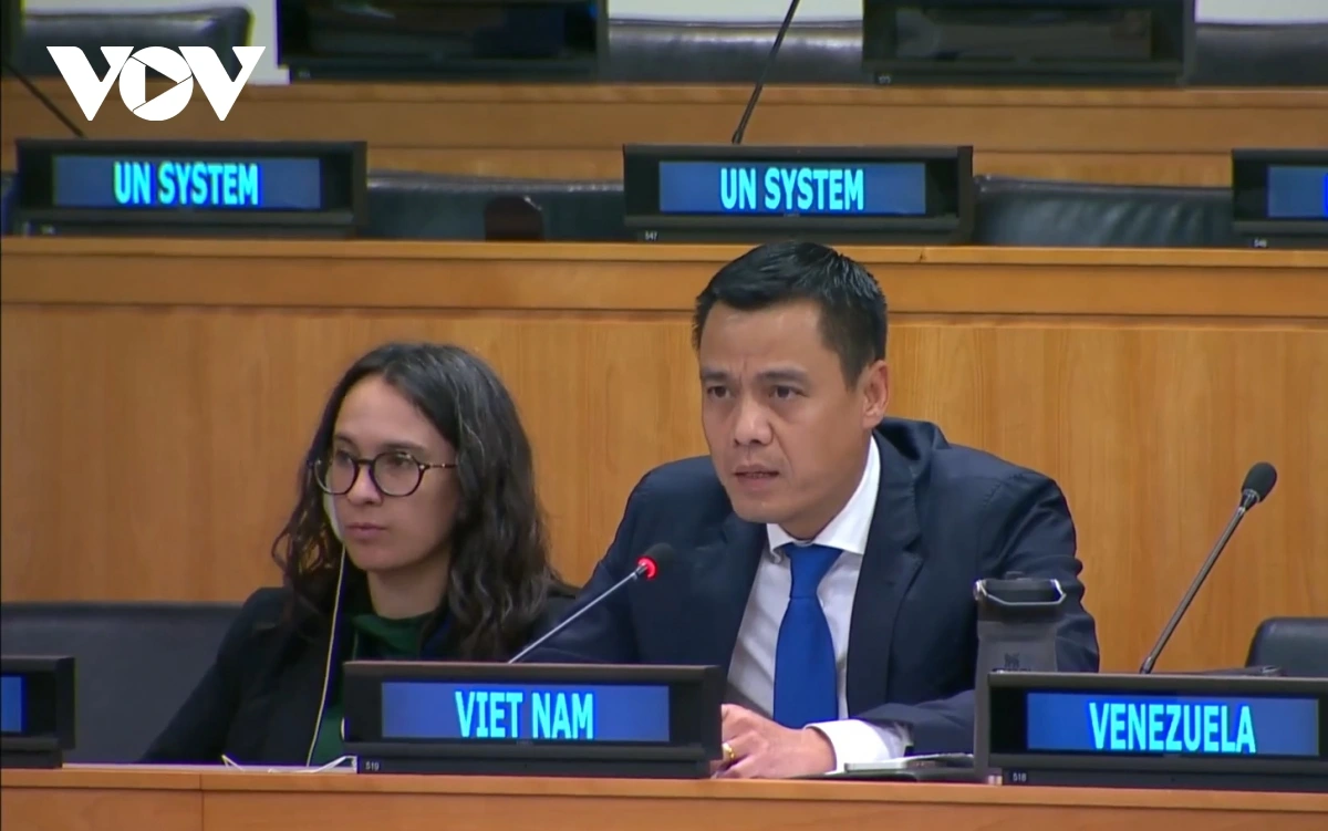 Đại sứ Đặng Hoàng Giang phát biểu tại sự kiện Đại sứ Đặng Hoàng Giang phát biểu tại sự kiện