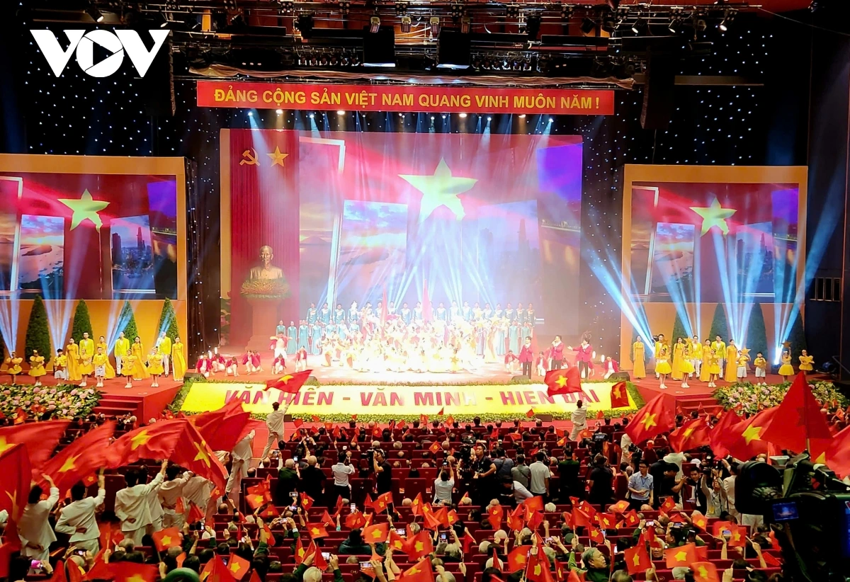 Chương trình nghệ thuật mở đầu Lễ kỷ niệm cấp quốc gia 70 năm Ngày Giải phóng Thủ đô