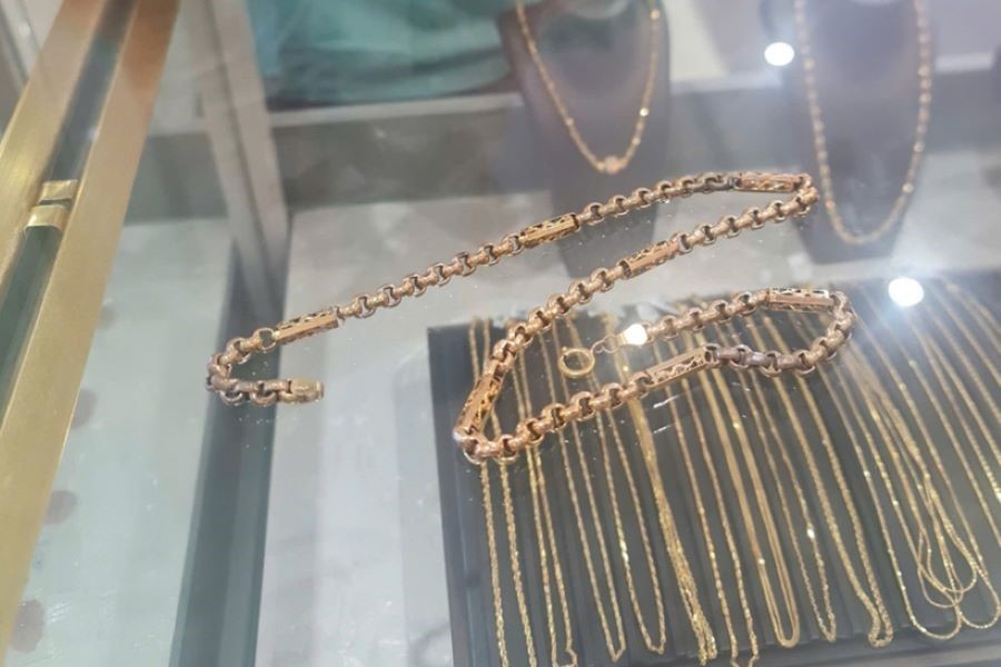 Bắt giữ thiếu niên đột nhập nhà dân trộm vàng