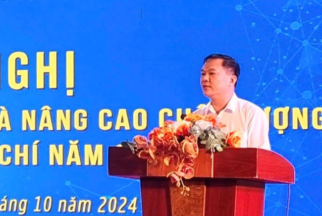 Ông Dương Kim Nga, Phó Giám đốc Sở Thông tin truyền thông Hà Tĩnh phát biểu khai mạc hội nghị.