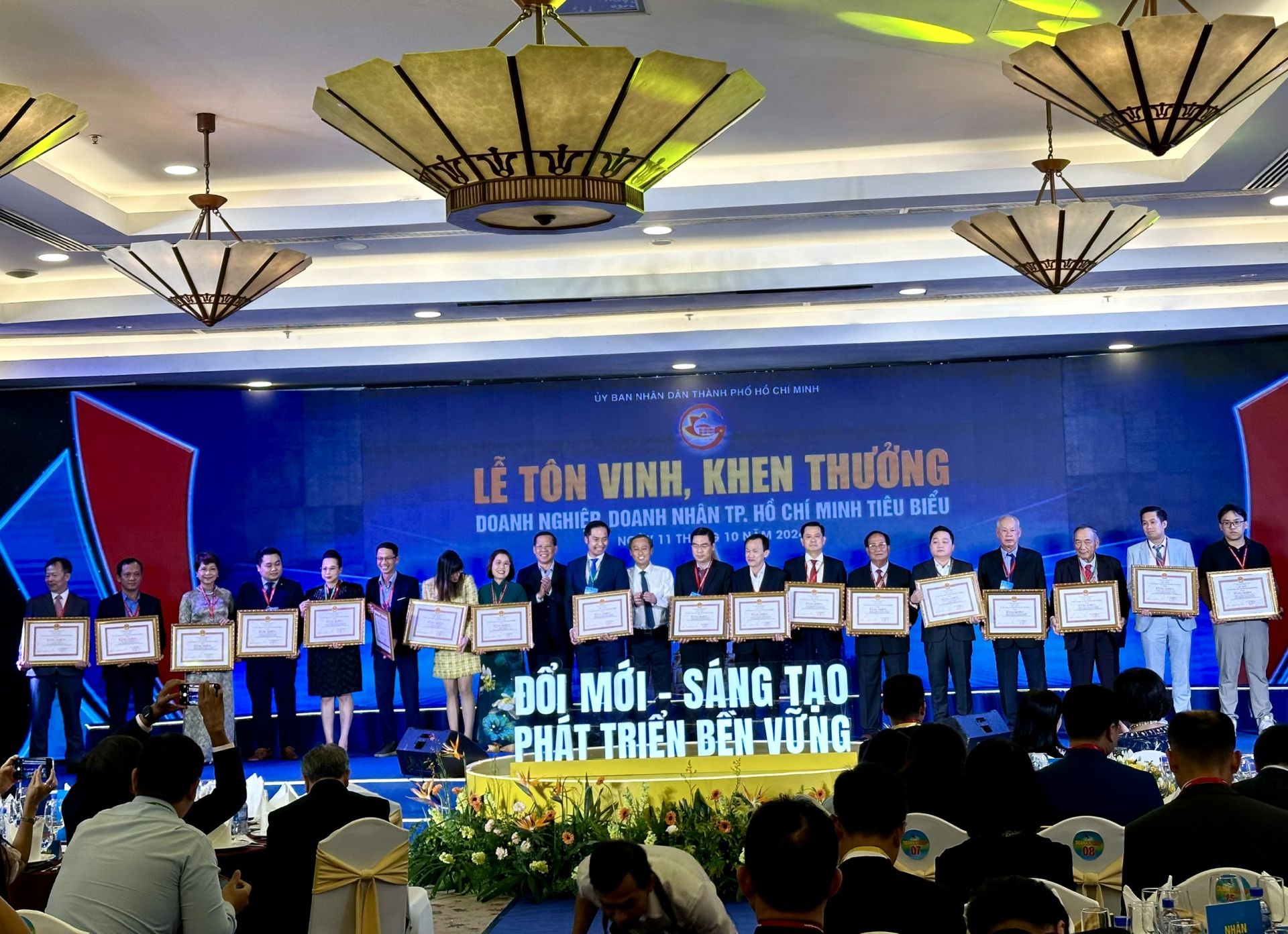 TP. Hồ Chí Minh tôn vinh 177 doanh nghiệp, doanh nhân tiêu biểu 2024