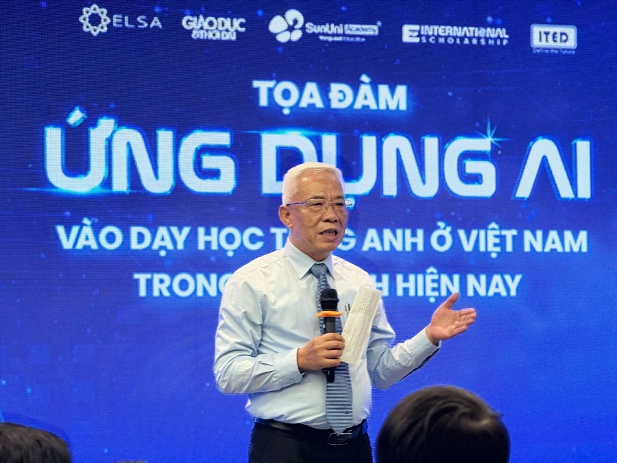 PGS.TS. Lê Văn Canh - Nguyên giảng viên Trường Đại học Ngoại ngữ - Đại học Quốc gia Hà Nội chia sẻ những ý kiến đầy tâm huyết của mình tại buổi tọa đàm