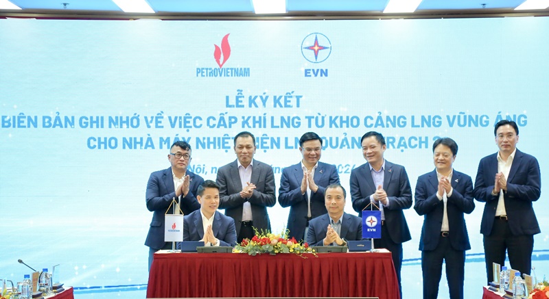 Lãnh đạo Petrovietnam, EVN và PV GAS chứng kiến Lễ ký kết