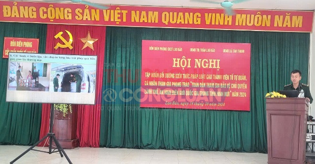 Thiếu tá Nguyễn Hữu Vũ – Phó đồn trưởng trình bày nội dung cơ bản của Nghị định 34.