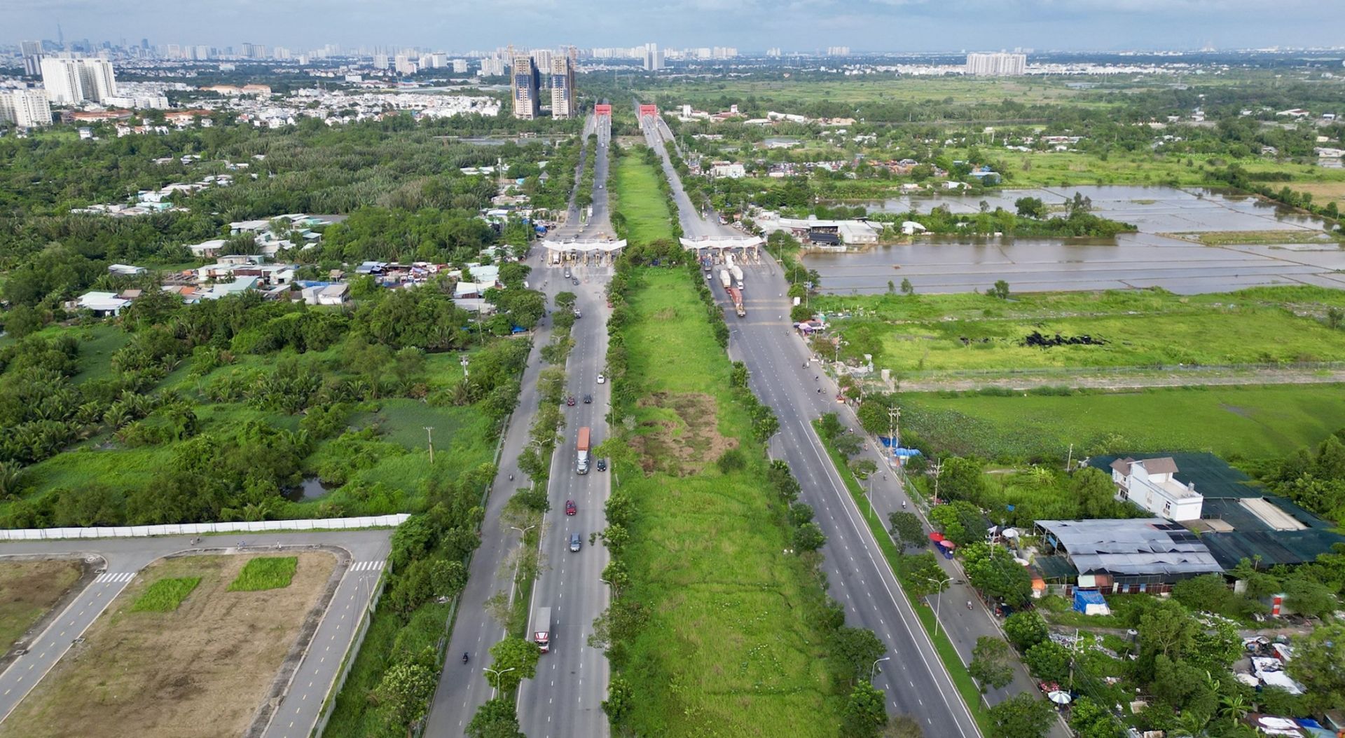 TP. Hồ Chí Minh quy định các địa điểm, vị trí phải phát triển nhà ở theo dự án