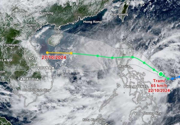 Vị trí hiện tại và đường đi dự báo của bão Trà Mi. Ảnh: Zoom Earth, JMA, JTWC.