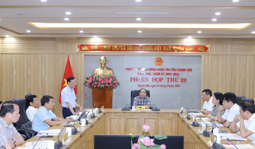 Toàn cảnh phiên họp