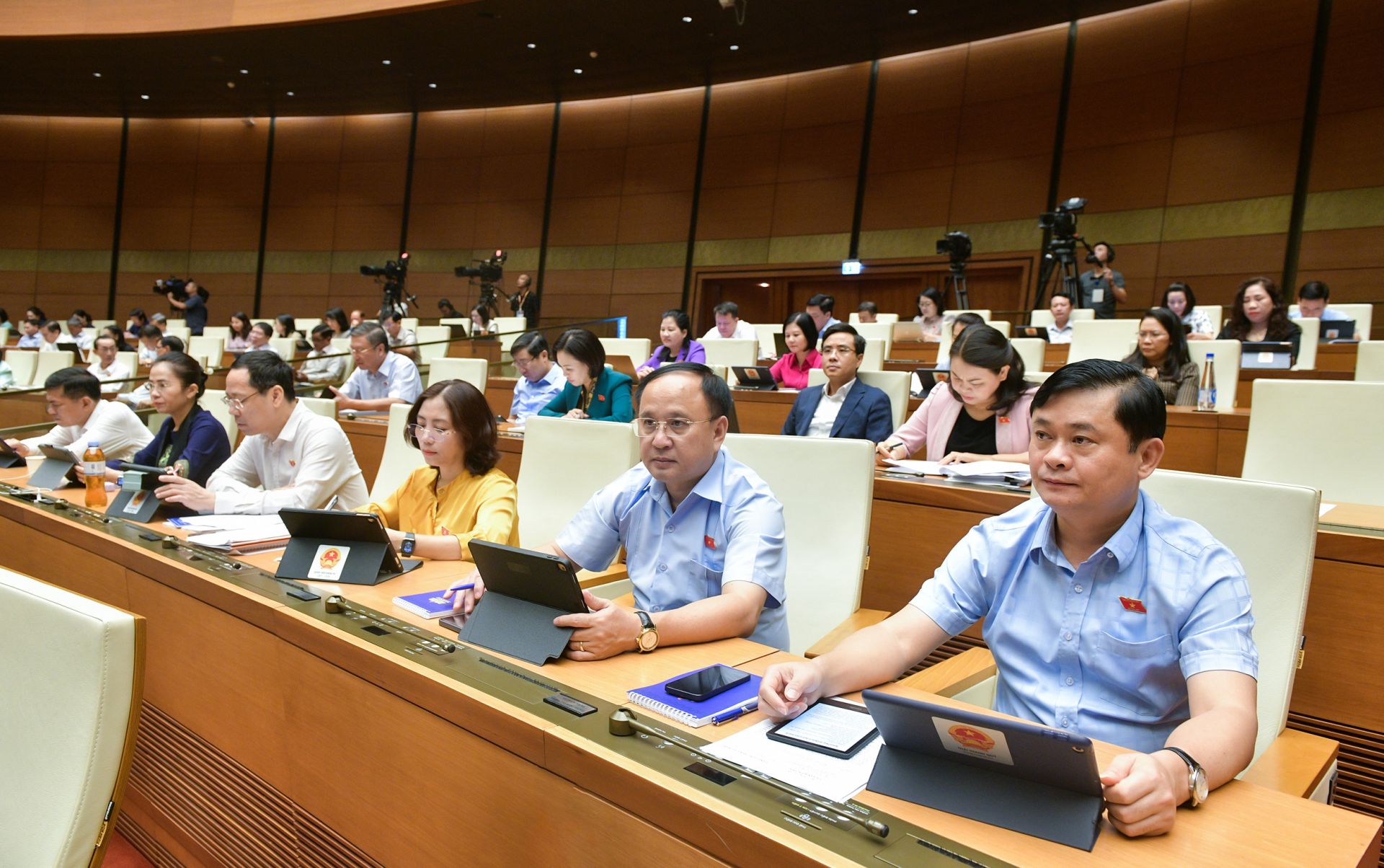 Hôm nay, Quốc hội làm việc về công tác nhân sự, thảo luận 2 Luật sửa đổi