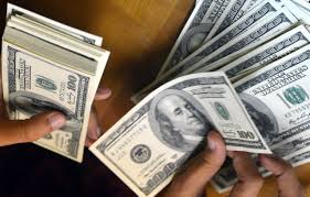 Tỷ giá USD hôm nay 25/10: Trong nước tăng, thế giới duy trì mốc 104