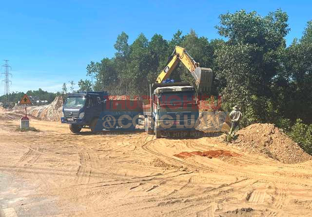 Hưởng ứng Đợt thi đua cao điểm “500 ngày đêm thi đua hoàn thành 3.000 km đường bộ cao tốc”, TP. Đà Nẵng quyết tâm hoàn thành giải phóng mặt bằng cao tốc đoạn Hòa Liên - Túy Loan.