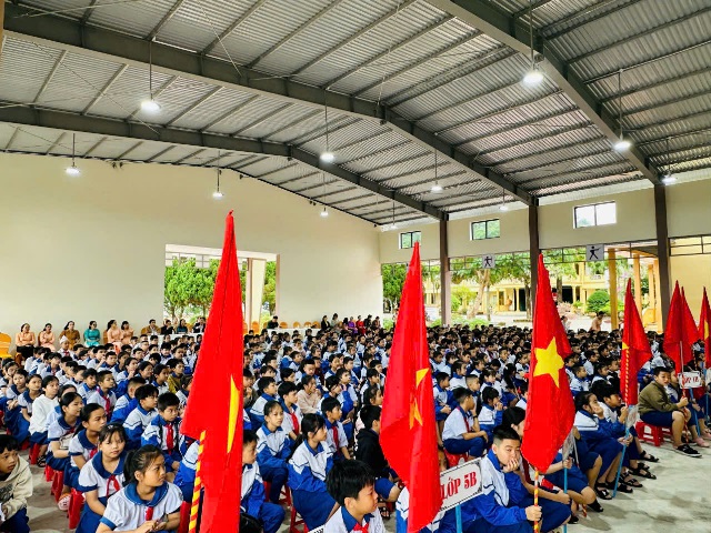 Đồn Biên phòng Lao Bảo tuyên truyền pháp luật và phòng, chống ma túy cho các em học sinh