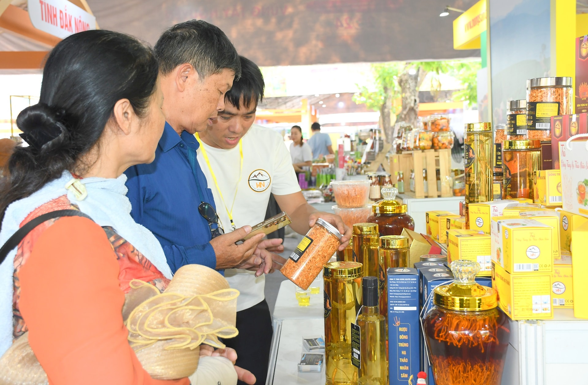 Tuần lễ sản phẩm OCOP thu hút hơn 320 doanh nghiệp, hợp tác xã tham gia với khoảng 960 sản phẩm