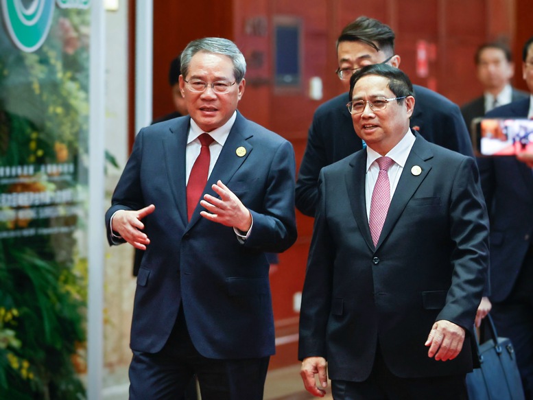 Thủ tướng Lý Cường: Trung Quốc sẽ mở cửa hơn nữa thị trường cho hàng hóa của Việt Nam