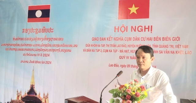 Tổ chức giao ban kết nghĩa cụm dân cư hai bên biên giới Việt Nam - Lào