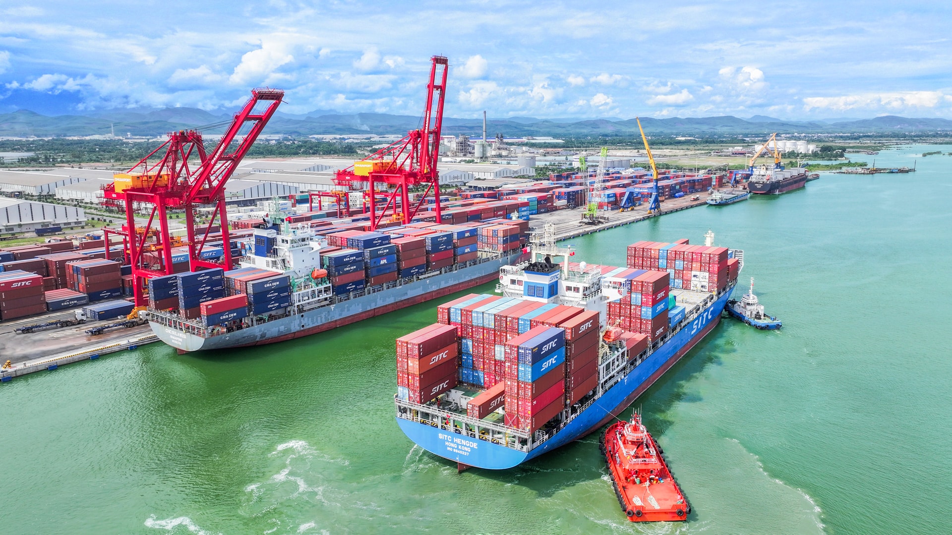 Hàng container có mức tăng trưởng cao