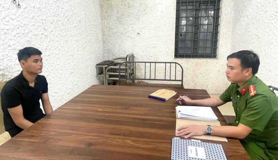 Khởi tố đối tượng mua ma túy về cất dùng dần