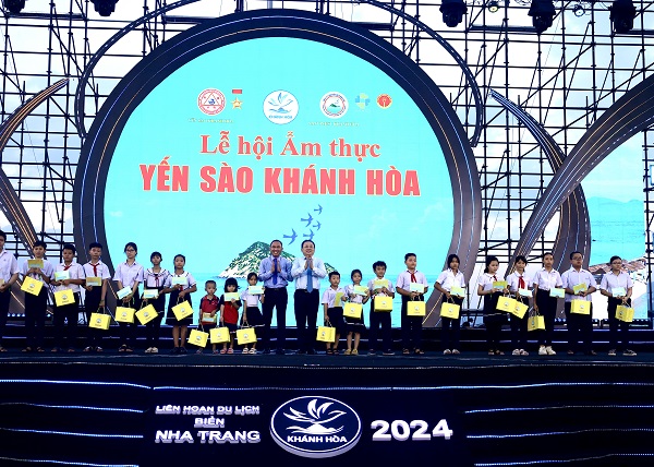 Lễ hội ẩm thực Yến sào Khánh Hòa 2024