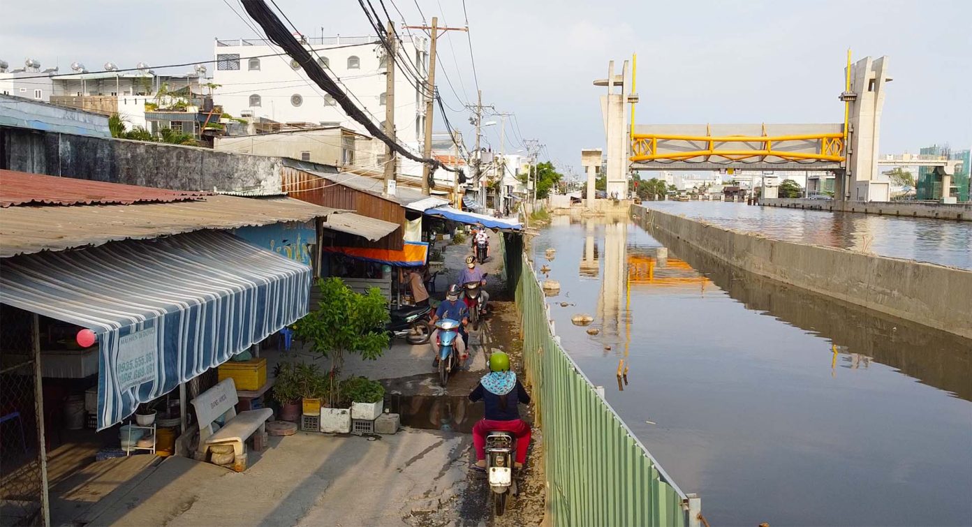 Dự án chống ngập 10.000 tỉ đồng tại TP Hồ Chí Minh được khởi công từ năm 2016 đến nay vẫn chưa hoàn thành và đưa vào sử dụng