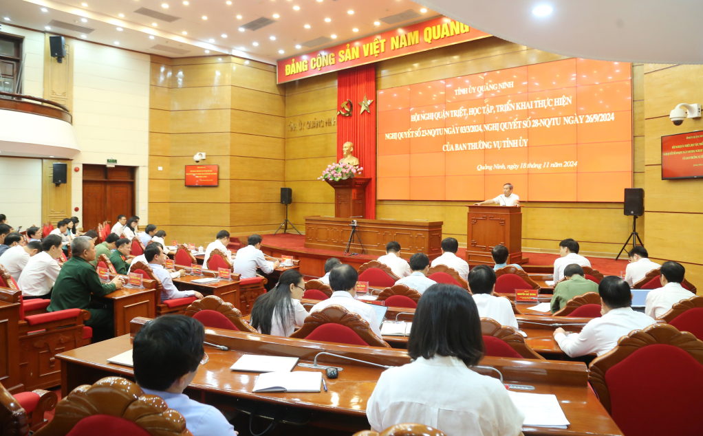 Hội nghị quán triệt, triển khai các văn bản của Trung ương và Tỉnh ủy