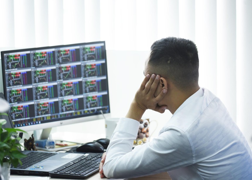 Chứng khoán phiên chiều 19/11: Đà khởi sắc của cổ phiếu VHM không thể cứu thị trường, VN-Index mất thêm gần 12 điểm