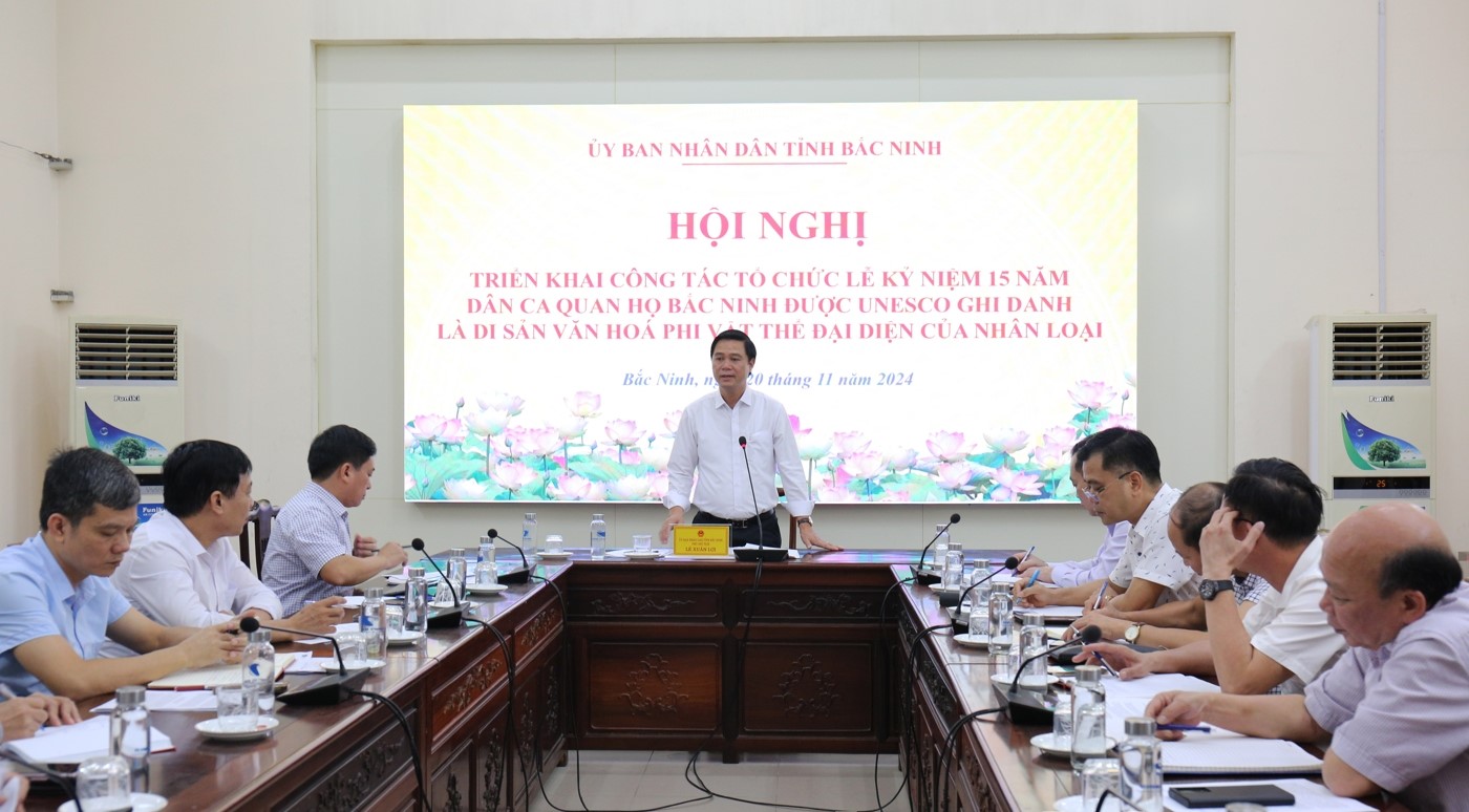 Toàn cảnh hội nghị.