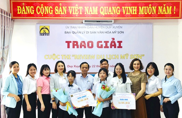 TrẢnh: Ban Quản lý di sản văn hóa Mỹ Sơn cung cấpao giải 5 tác phẩm cuộc thi Review du lịch Mỹ Sơn.