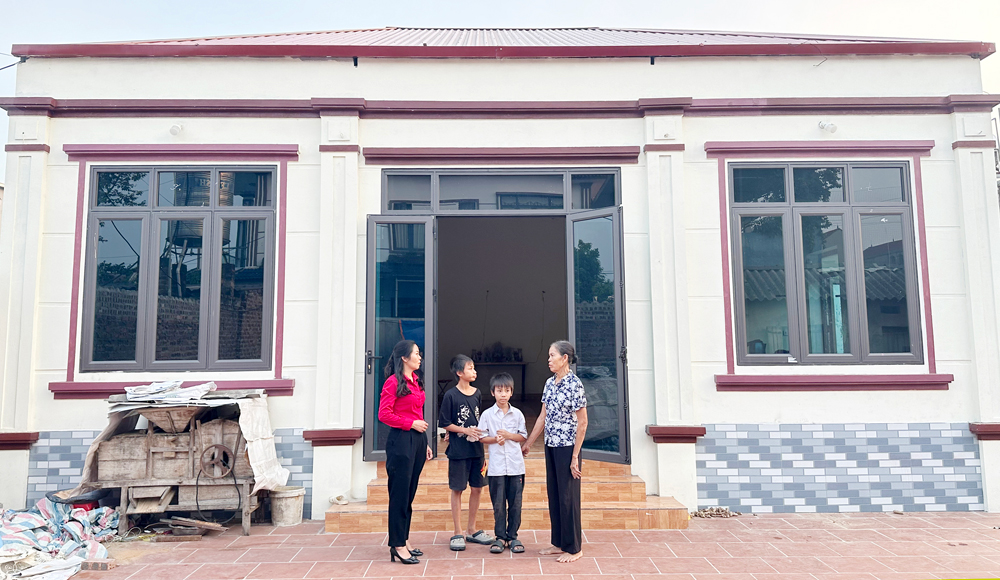 Ngôi nhà của gia đình anh Đỗ Văn May, tổ dân phố Trung Tâm, thị trấn Bắc Lý (Hiệp Hòa) vừa hoàn thành đưa vào sử dụng.