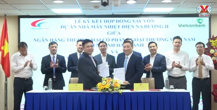 Tổng công ty Điện lực - TKV và Vietcombank Hà Thành ký hợp đồng tín dụng tài trợ vốn